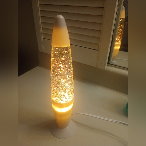 Pink Glitter Rocket Lava Lamp - Picture 6 of 7